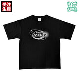 【受注生産/9月下旬発送】めておら - Meteorites - グリッターロゴTシャツ(-FIRST 1MPACT- ver./メルト・ダ・テンシ)＜受付期間：～7/13＞